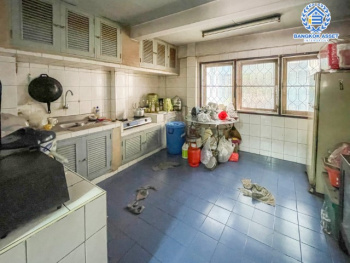 *****อาคารพาณิชย์สองย่านกรุงเทพฯ อาคารพาณิชย์ ซอยเพชรเกษม65/1 เนื้อที่กว้าง 17 ตร.ว. ฟังก์ชัน 3 ห้องนอน 3 ห้องน้ำ ที่จอดรถ 1 คัน ตั้งบนทำเลที่อยู่ชุมชน ทำการค้าขายได้ ใกล้ห้างสรรพสินค้า โรบินสันบางแคและบิ๊กซี เพชรเกษม เชื่อมต่อถนนเพชรเกษม